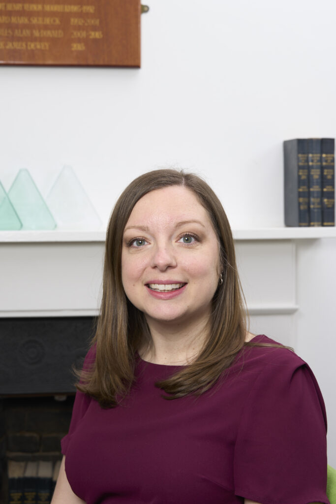 Hallett&Co_Headshots_AbbieS